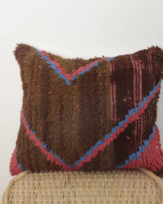 Vintage Moroccan Pillow – Handmade Wool Berber Cushion 45×40 cm with Tribal Pattern