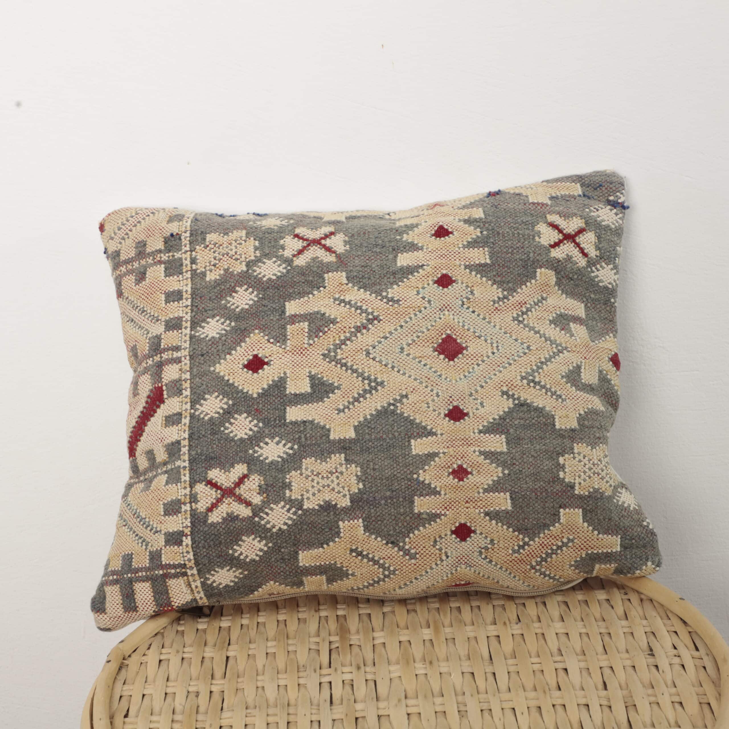 Moroccan kilim pillow cover