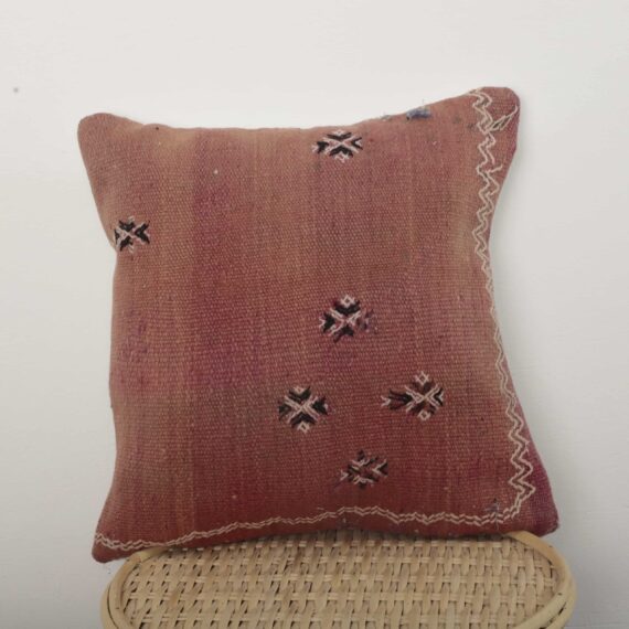 Moroccan minimal kilim pillow
