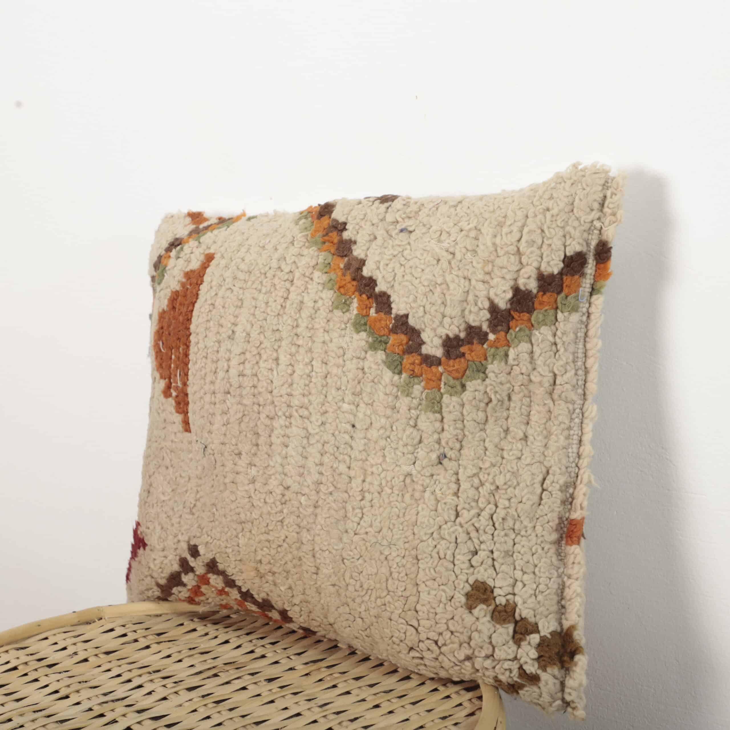 Beni Ourain Moroccan Pillow 43x34 cm – Handmade Wool Berber Cushion - Image 2