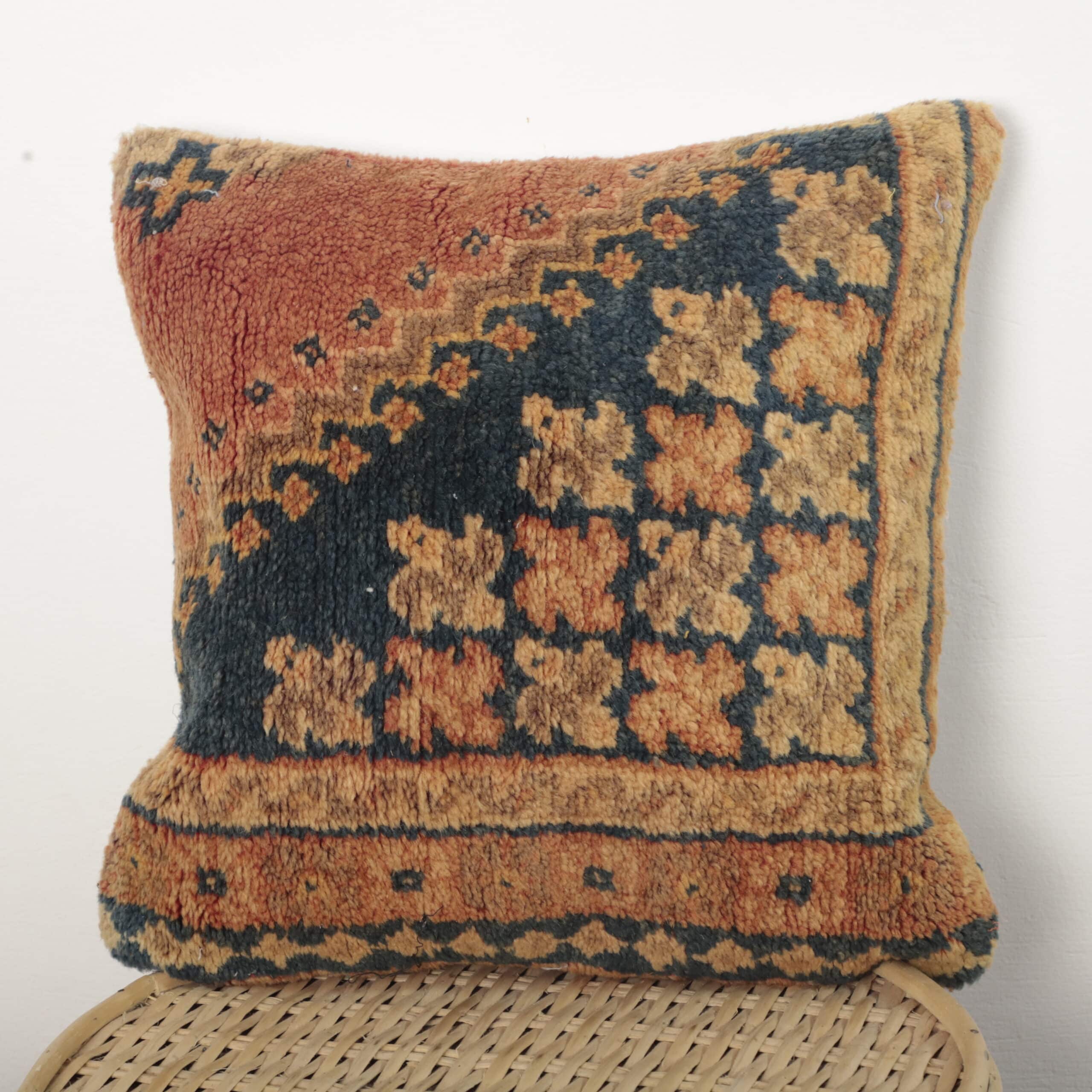 Moroccan square pillow
