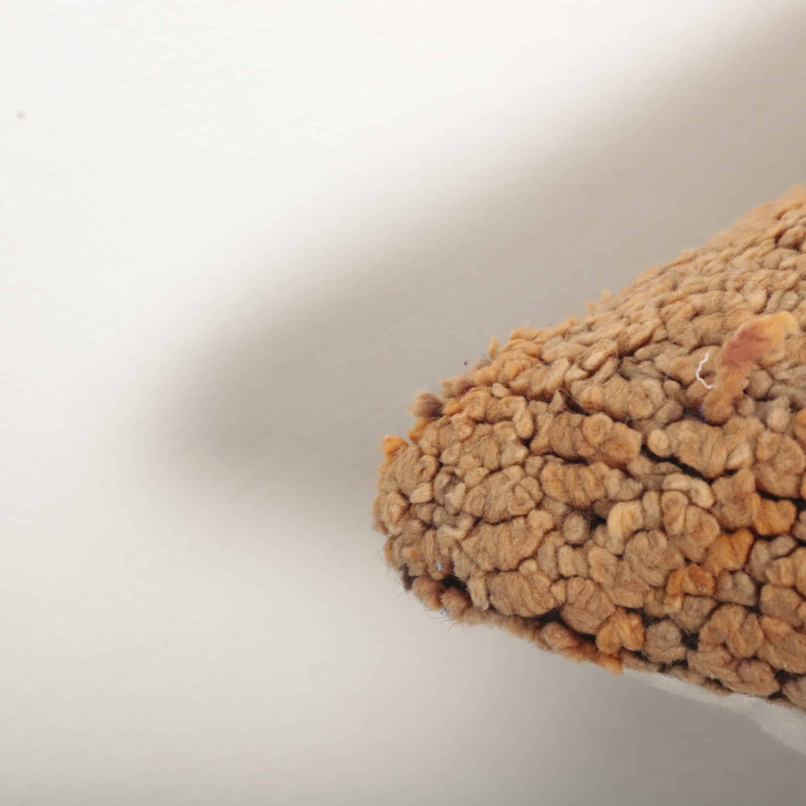 Moroccan Wool Pillow 44x42 cm – Handmade Berber Cushion in Warm Earth Tones - Image 3